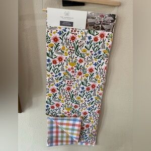The Farmhouse by Rachel Ashwell reversible table runner - Brand new!!!
